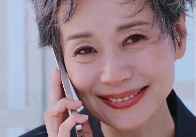 叶童近照