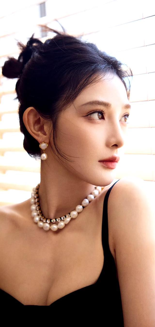 彭小苒壁纸2