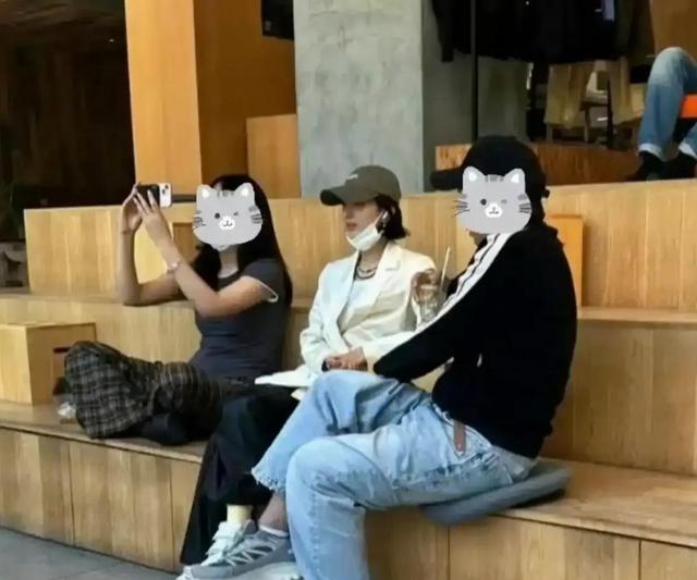 赵丽颖工作照