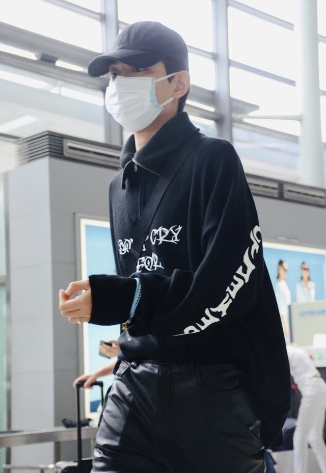 丁禹兮近照