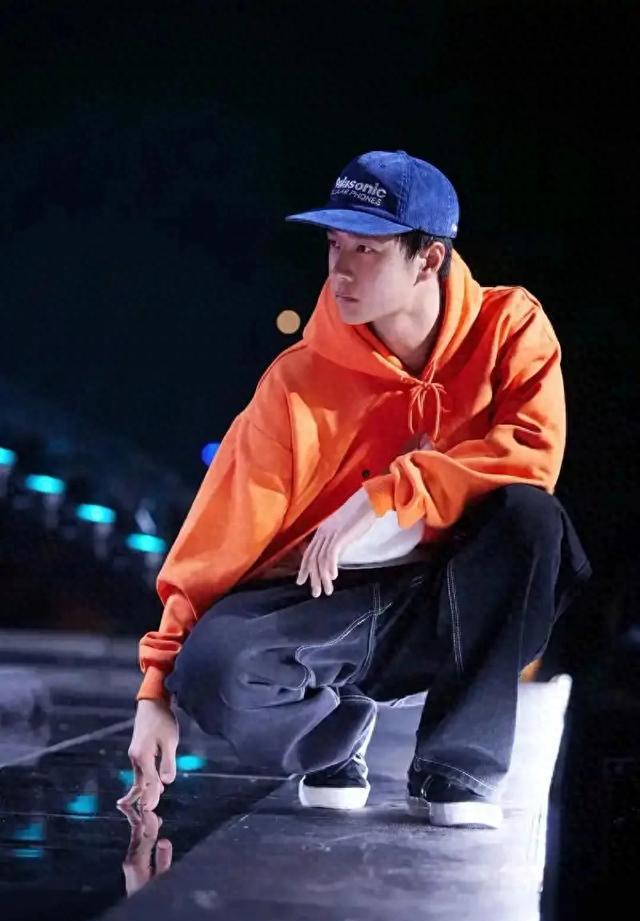 王一博街舞表演
